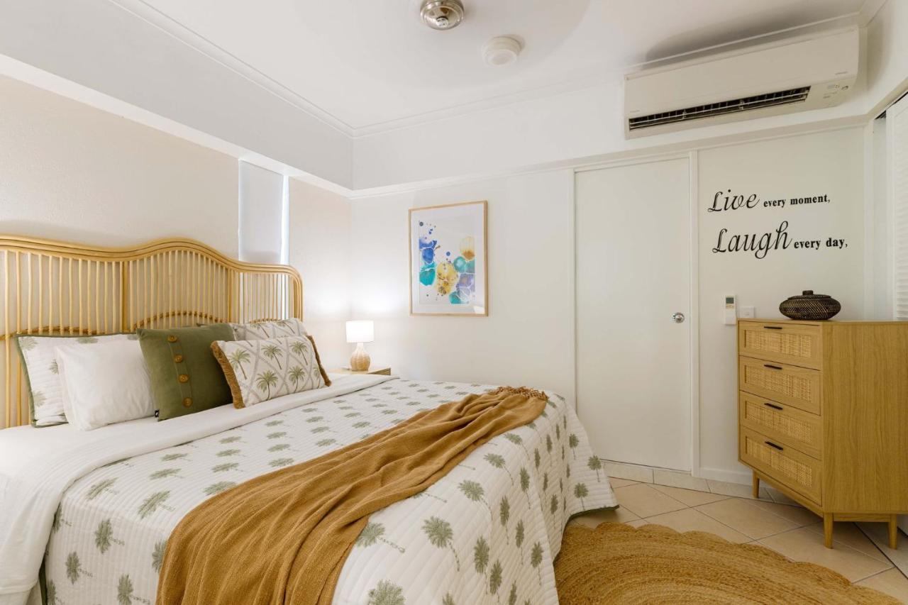 Oasis Luxe On Macrossan Street - Stylish Residence Port Douglas Dış mekan fotoğraf